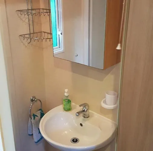 Direkt Am Mobilheim Am Schoensee キャンプ場 *